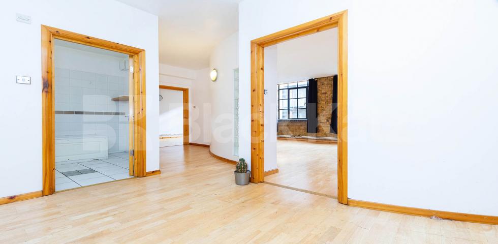 			2 Bedroom, 1 bath, 1 reception Apartment			 SPRINGFIELD HOUSE LOFTS-TYSSEN STREET, DALSTON/HAGGERSTON